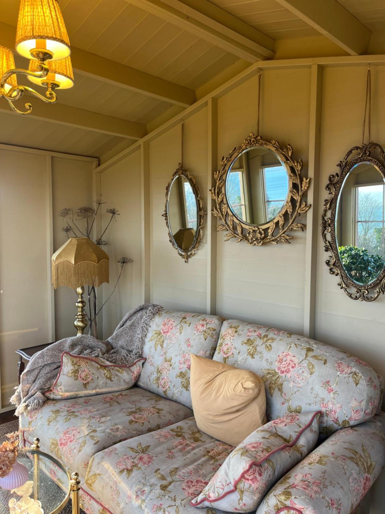 The Pink Cottage Upstairs Suite & Garden Summer Room Whitehead المظهر الخارجي الصورة